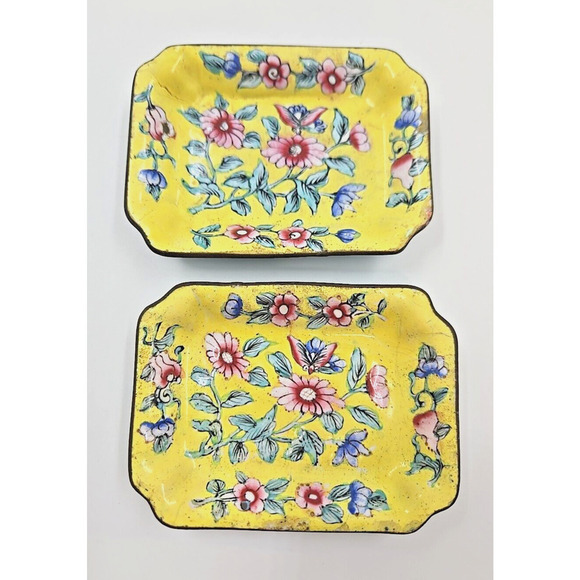 2 Antique Chinese Export Enamel Copper Pin Plates. 19th c. Canton Famille Rose - Picture 4 of 14